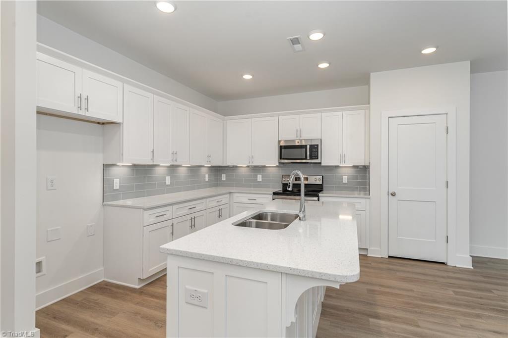 903 Cannon Crossing Circle