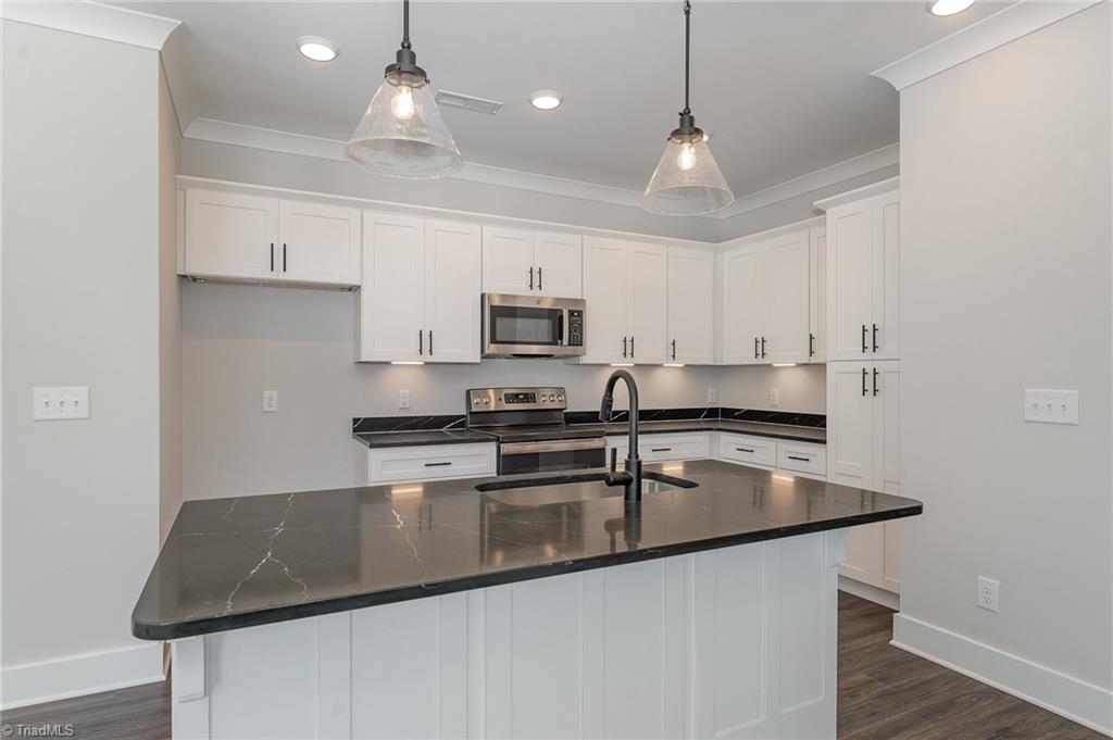 901 Cannon Crossing Circle