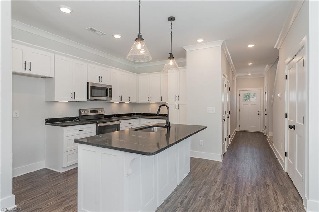 901 Cannon Crossing Circle