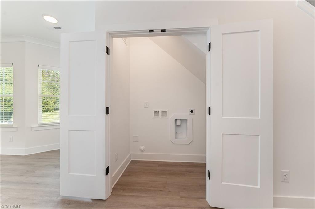 905 Cannon Crossing Circle