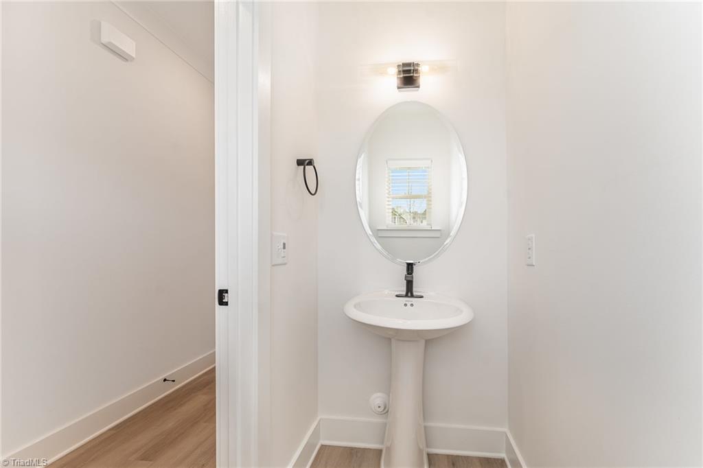 905 Cannon Crossing Circle