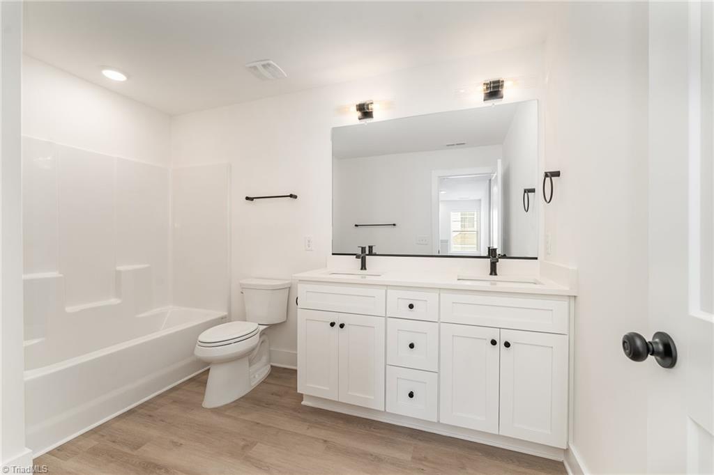 905 Cannon Crossing Circle