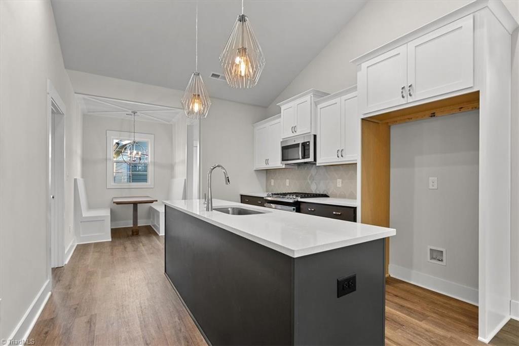 5127 Whaitley Lane