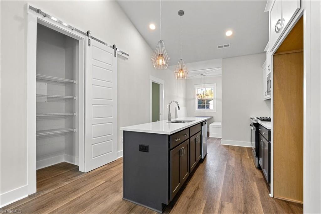 5127 Whaitley Lane