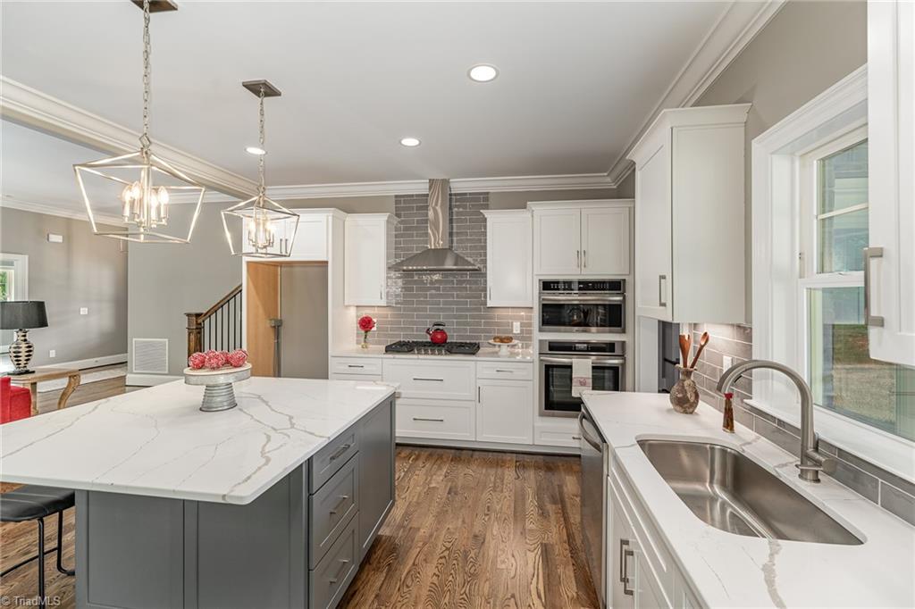 7366 Blue Water Court