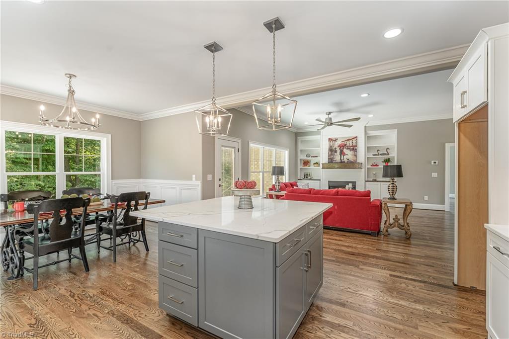 7366 Blue Water Court