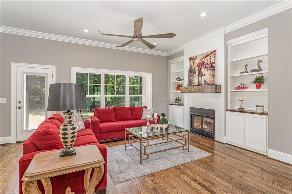 7366 Blue Water Court