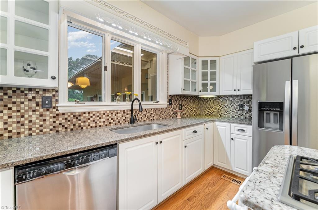 1 Deerwood Court