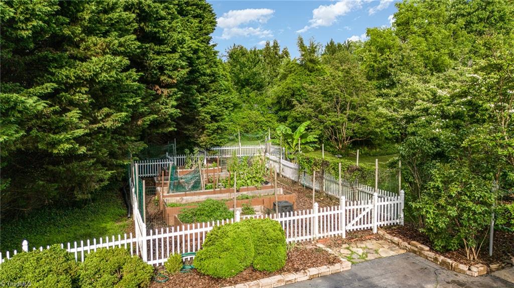 1 Deerwood Court