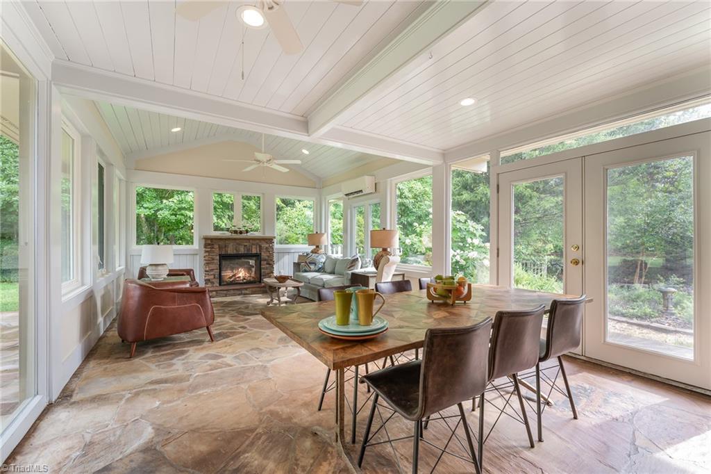 1 Deerwood Court