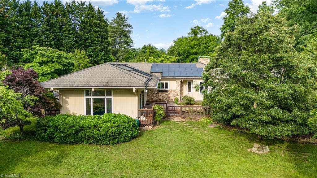 1 Deerwood Court