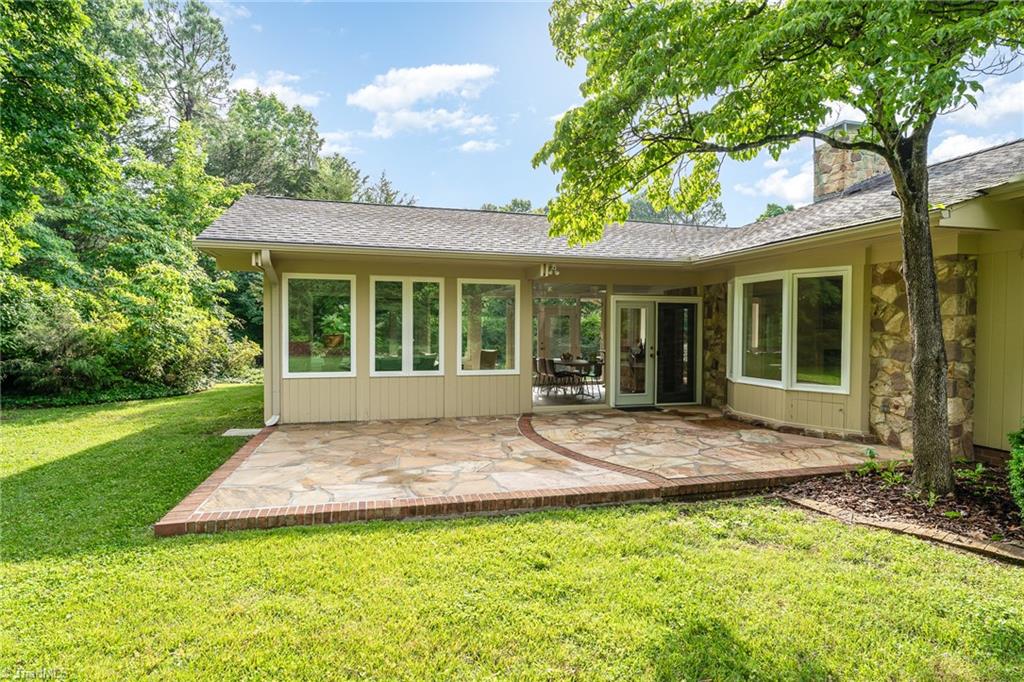 1 Deerwood Court