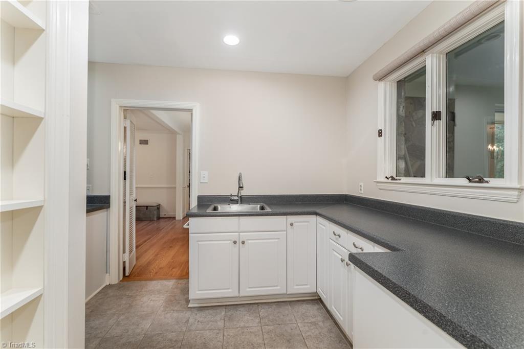 1 Deerwood Court