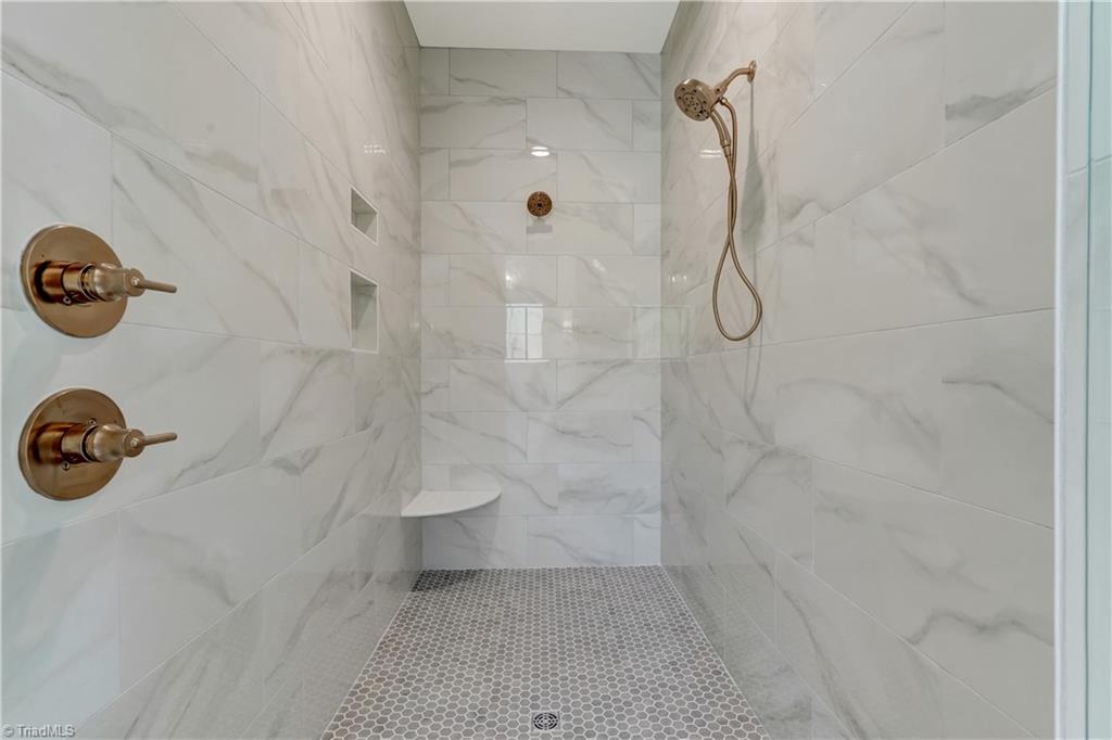 8796 Knoll Creek Court