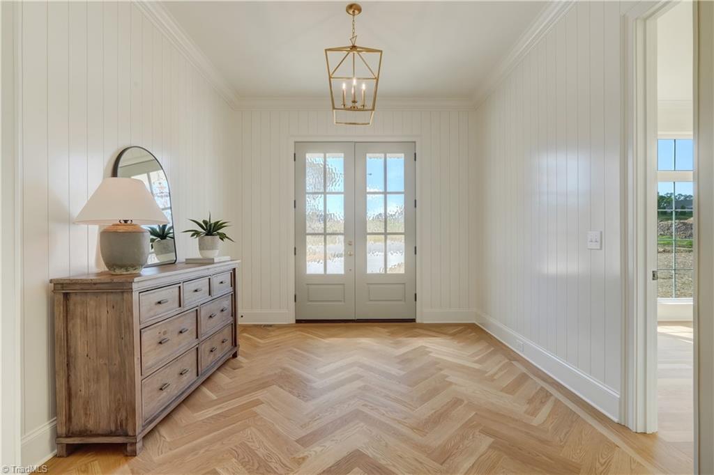 8796 Knoll Creek Court