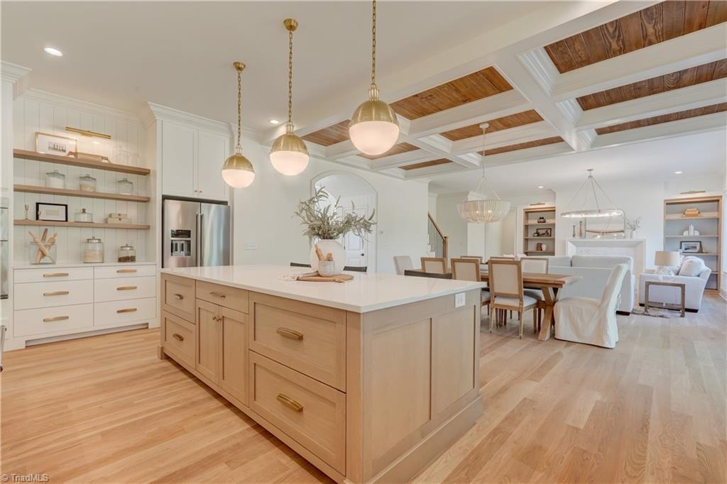 8796 Knoll Creek Court