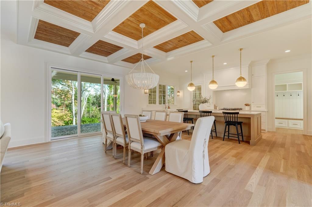 8796 Knoll Creek Court