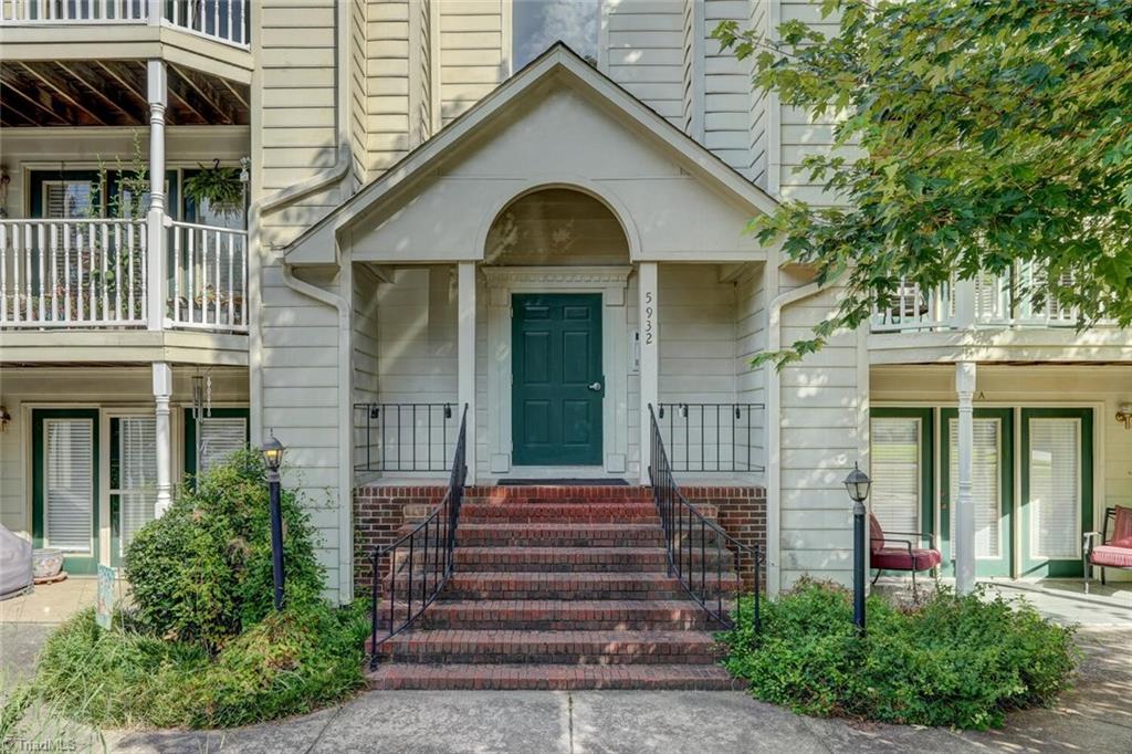 5932 Friendly Avenue W # J