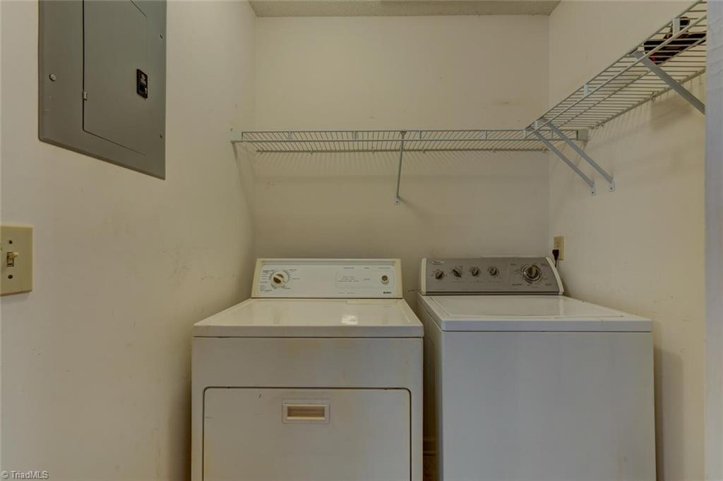 5932 Friendly Avenue W # J