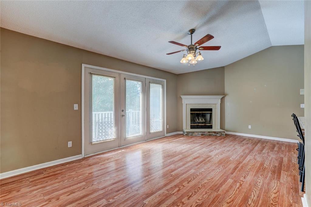 5932 Friendly Avenue W # J