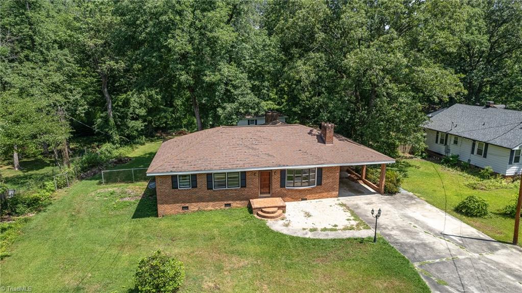 3912 Broadacres Drive