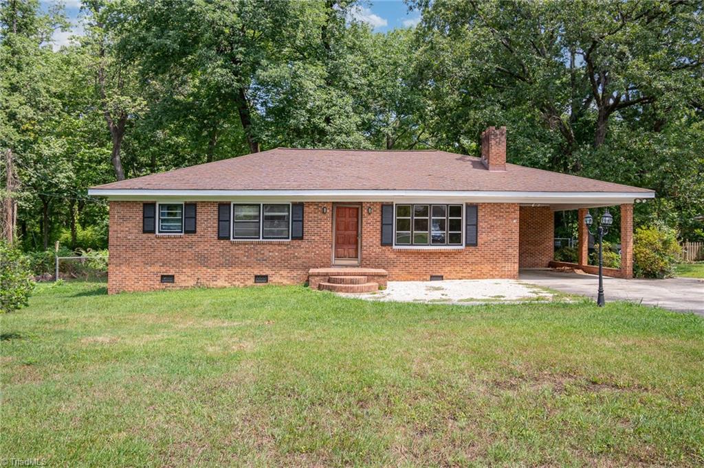 3912 Broadacres Drive