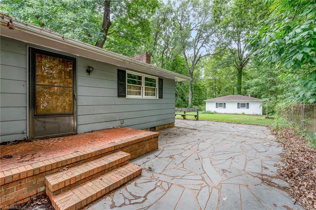 3912 Broadacres Drive