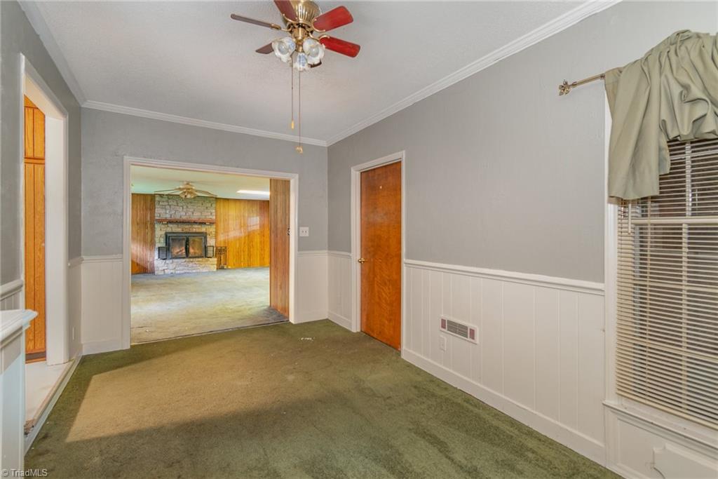 3912 Broadacres Drive