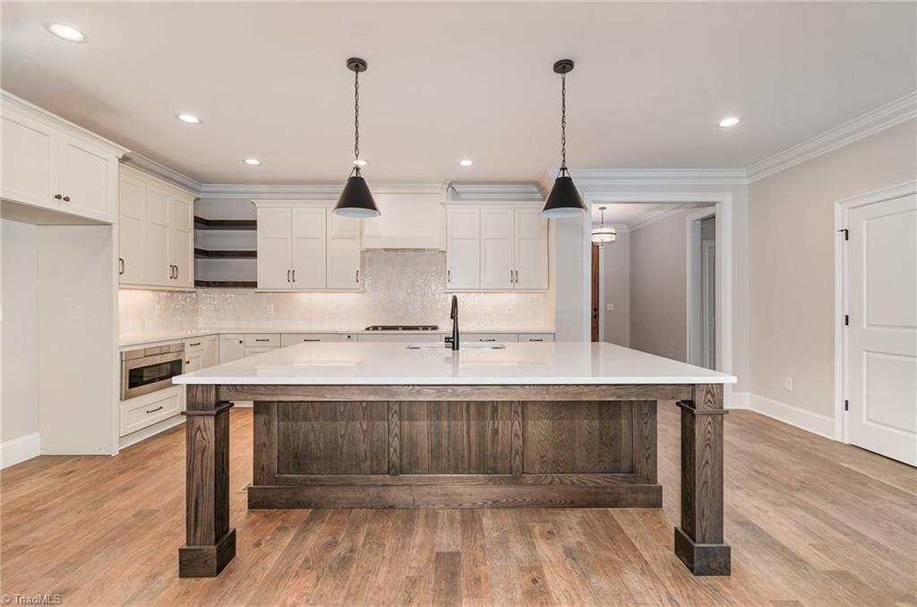 8200 Odin Court