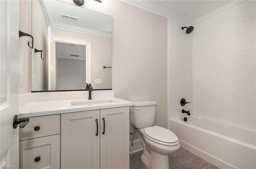 8200 Odin Court