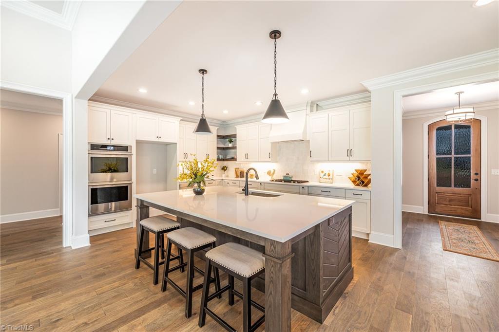 8200 Odin Court