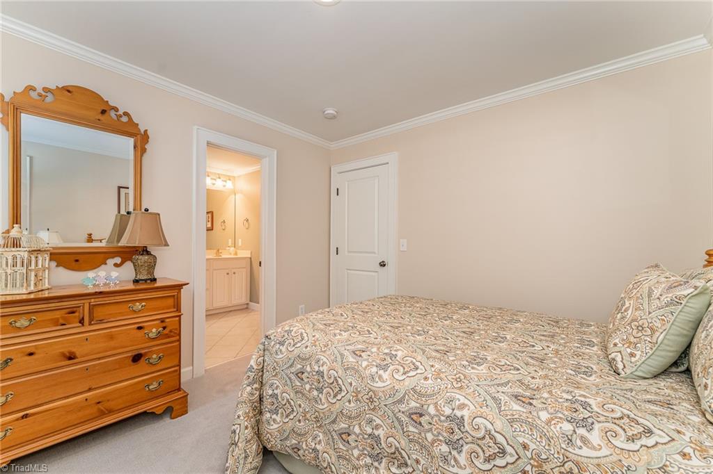 5400 Ridingate Court