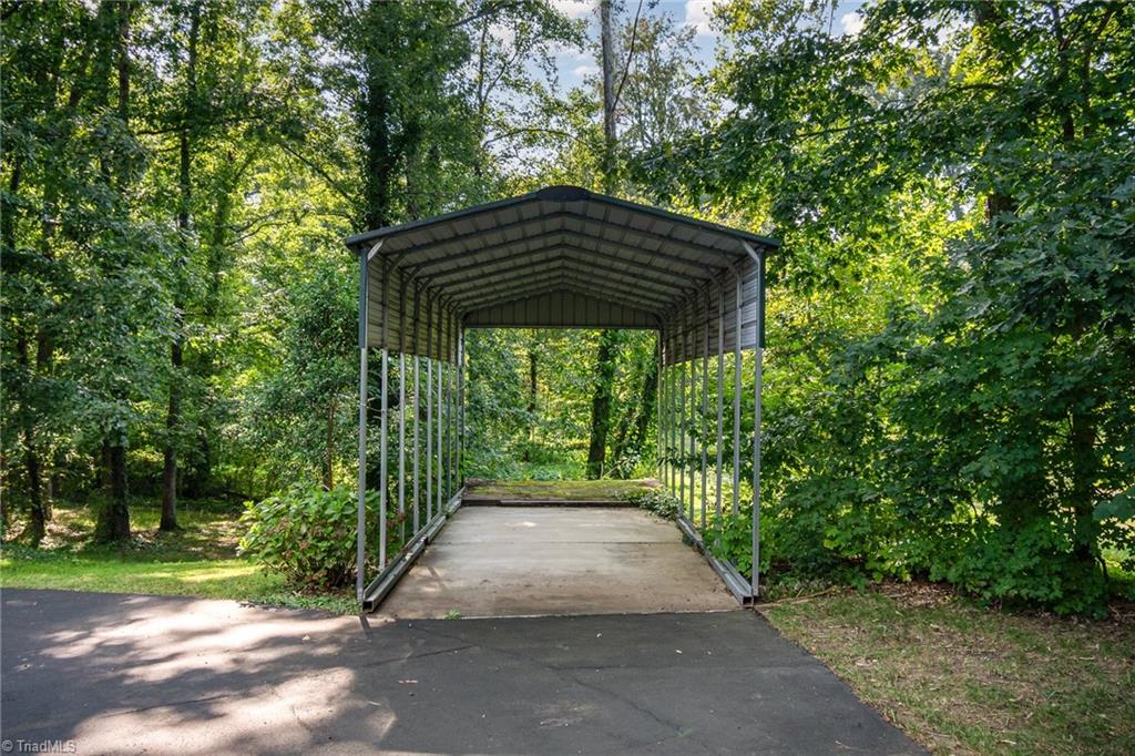 3635 Fairlane Street