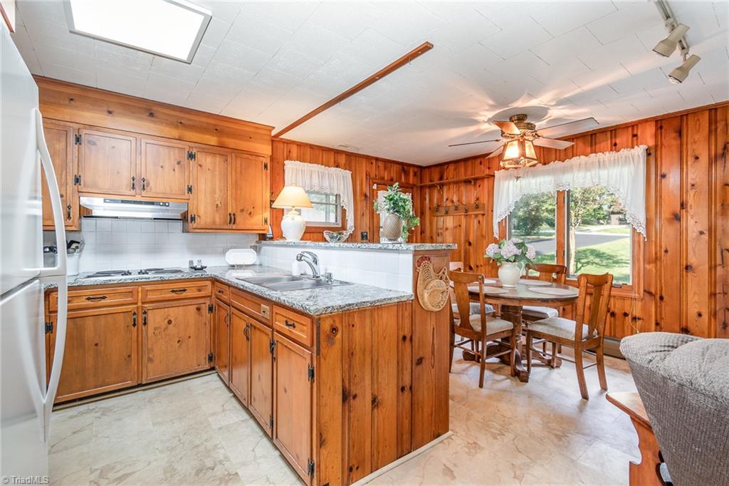 3635 Fairlane Street