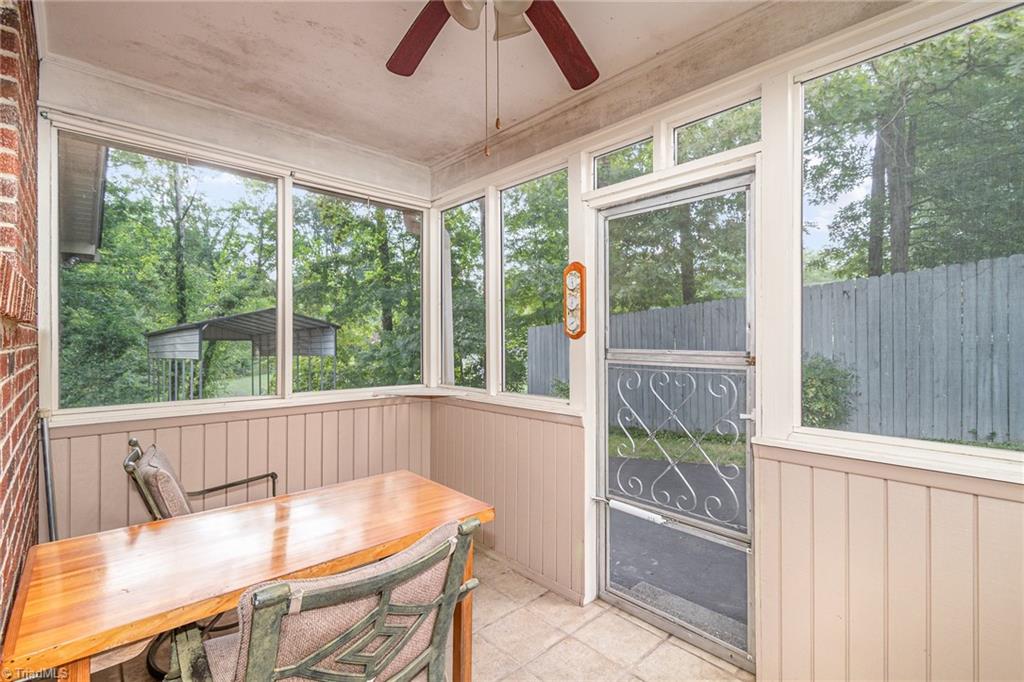 3635 Fairlane Street