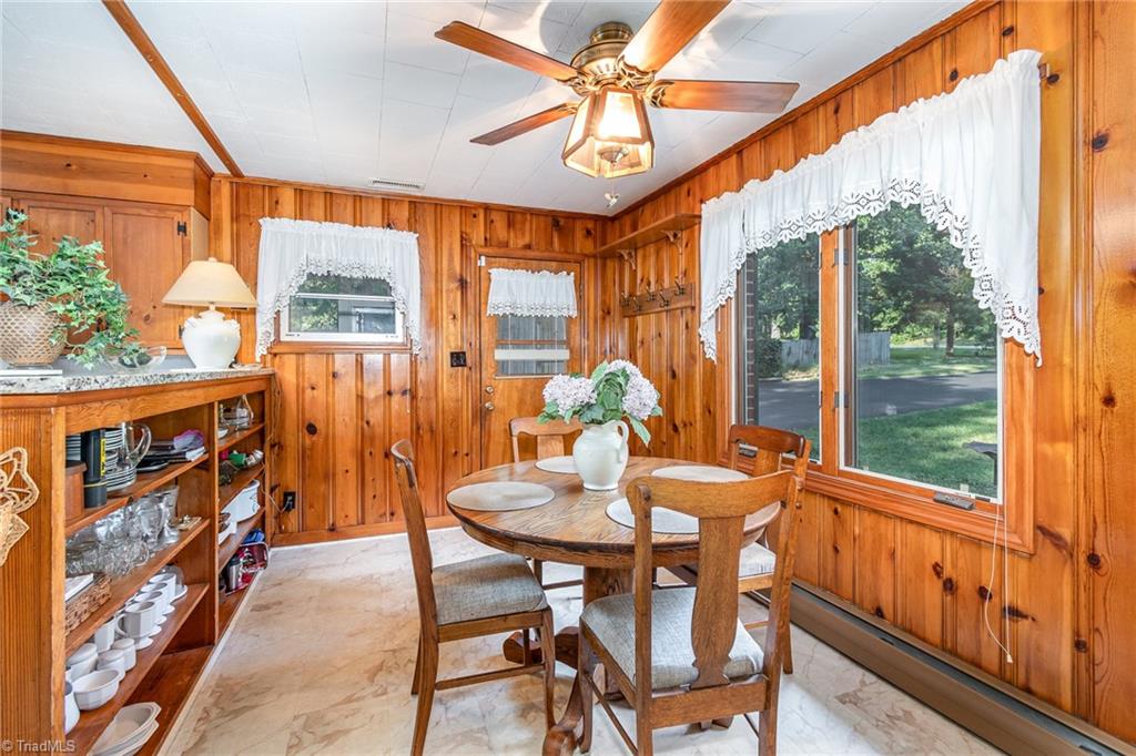 3635 Fairlane Street