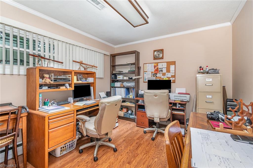 3635 Fairlane Street