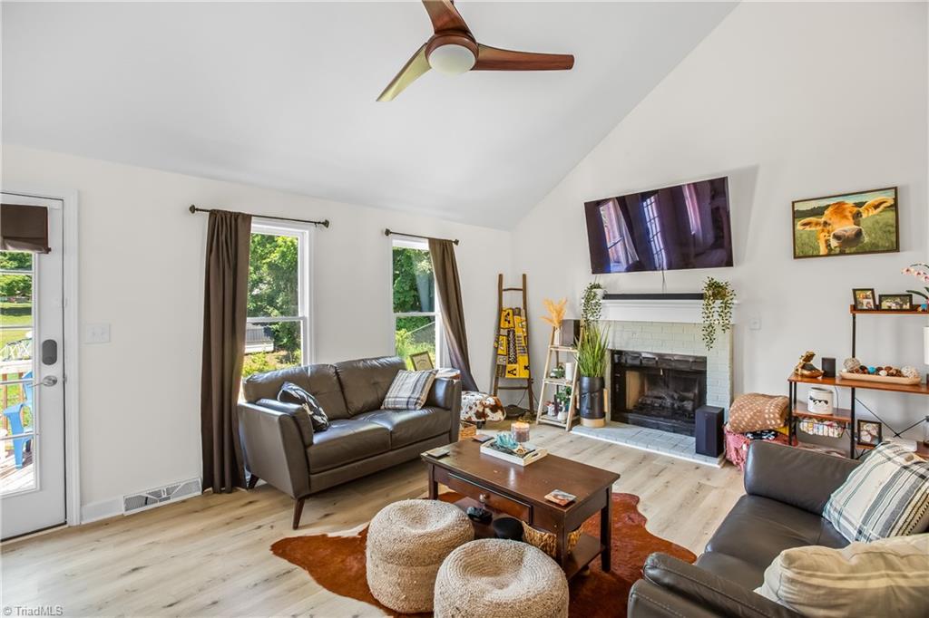 1716 Calvary View Lane