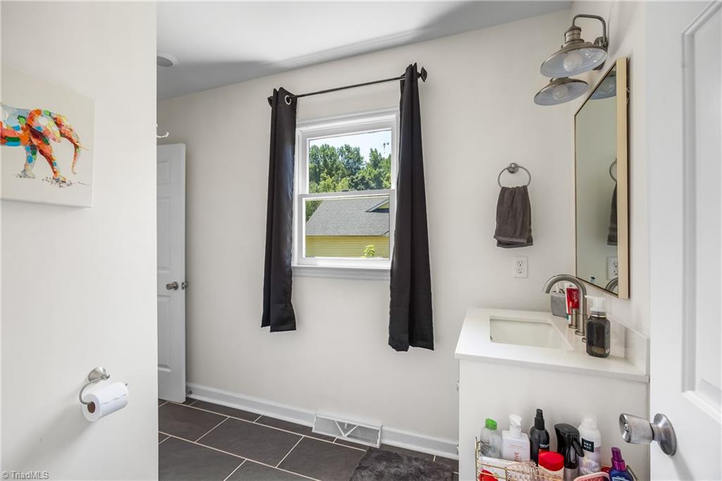 1716 Calvary View Lane