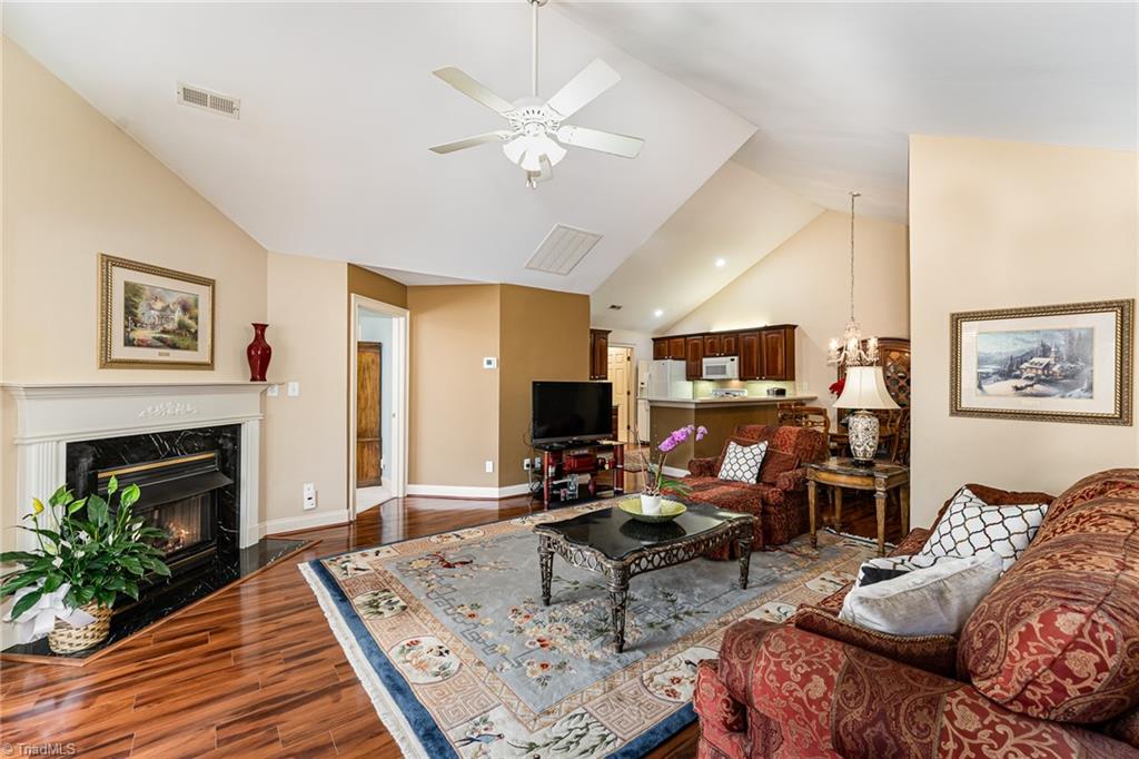 2212 Eagle Nesting Lane