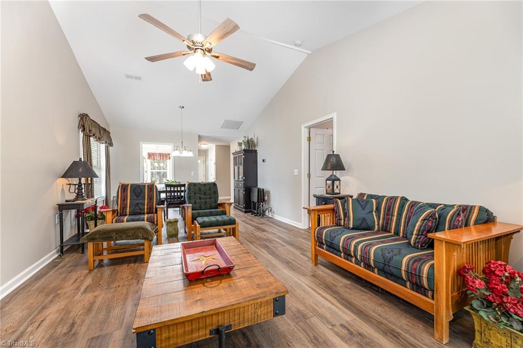 205 Glen Gate Circle