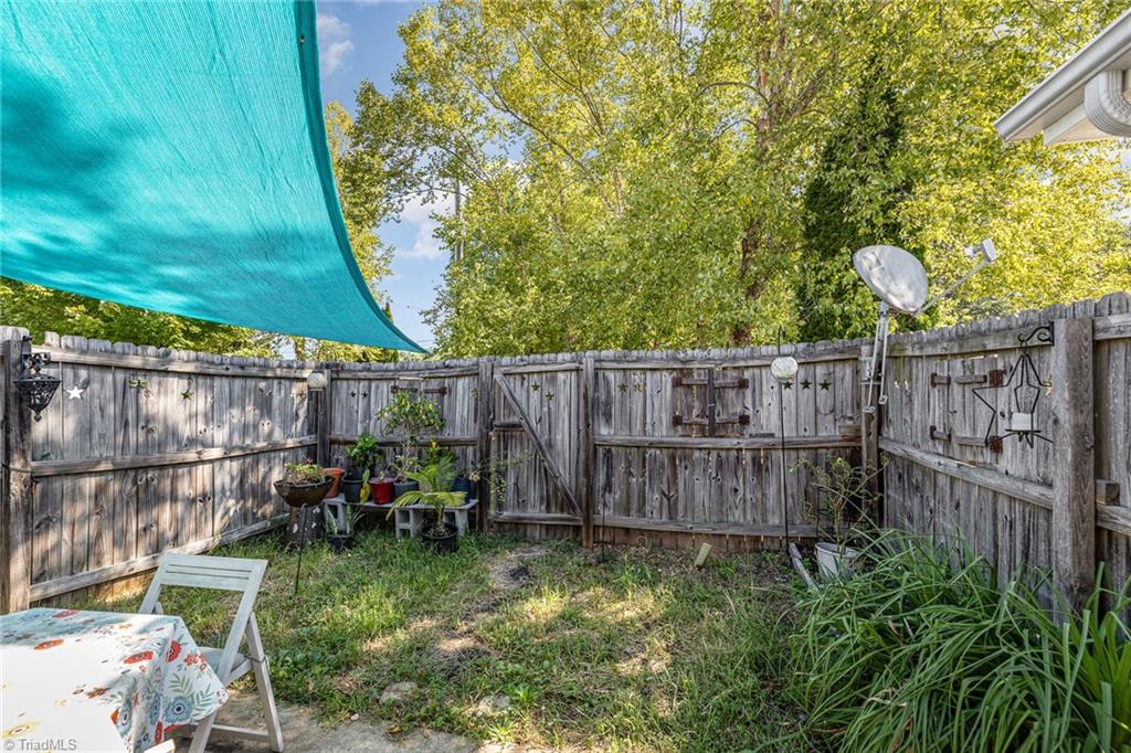 205 Glen Gate Circle