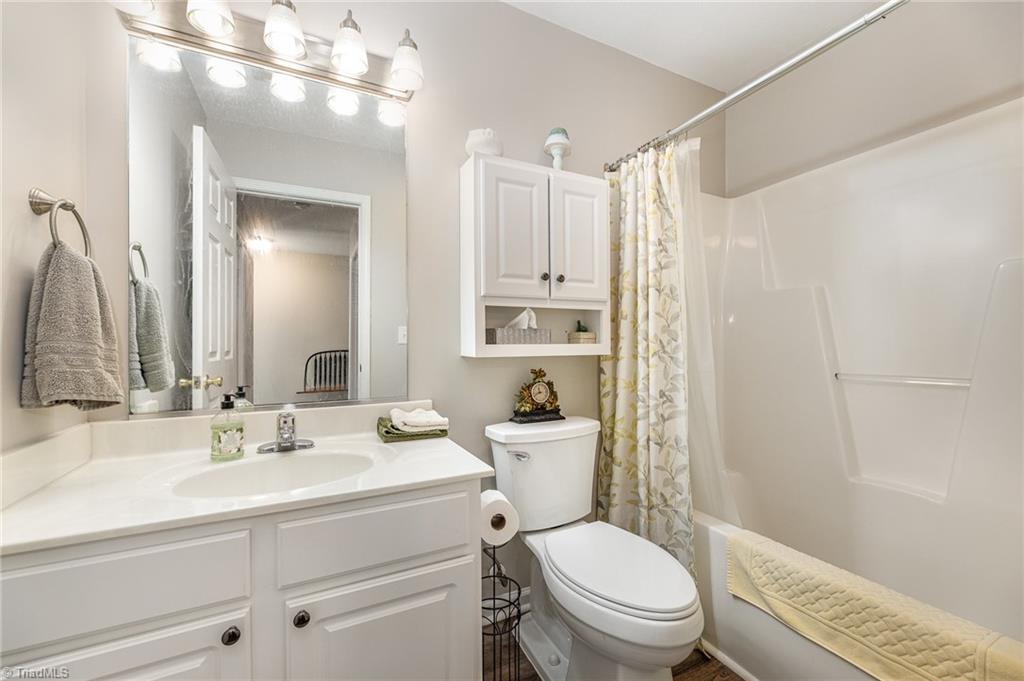 205 Glen Gate Circle