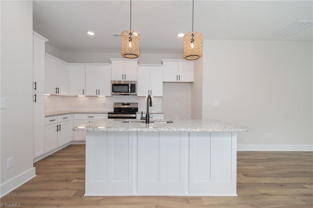 908 Cannon Crossing Circle