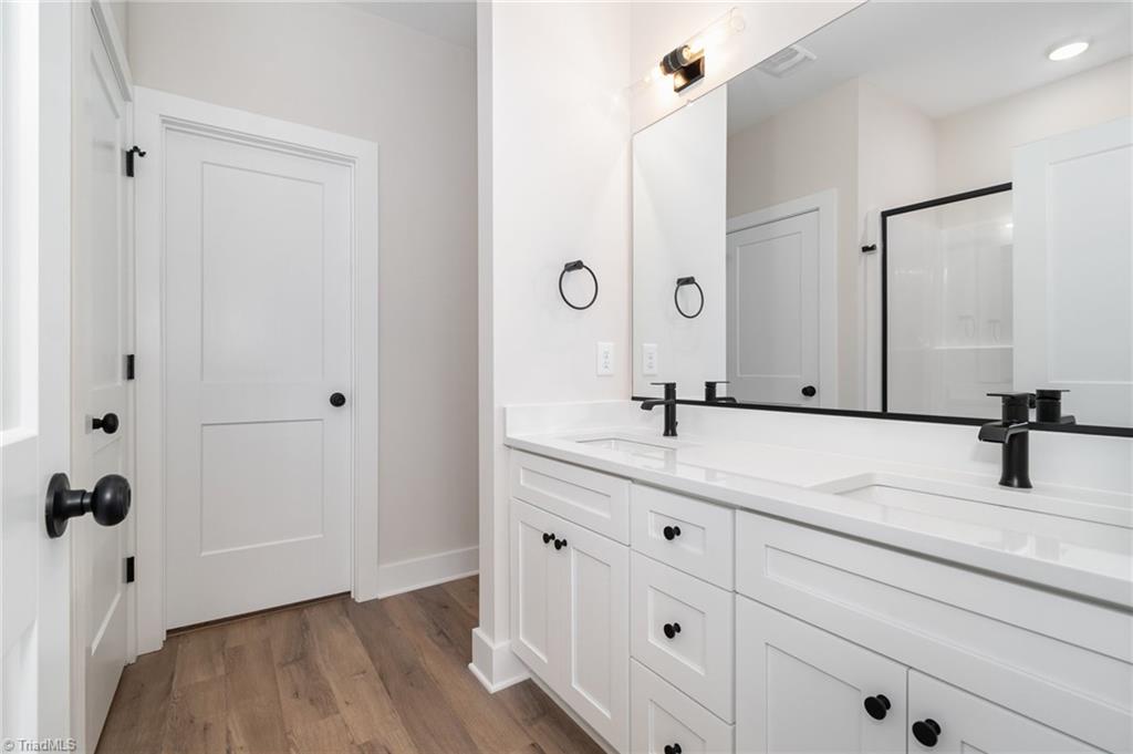 908 Cannon Crossing Circle
