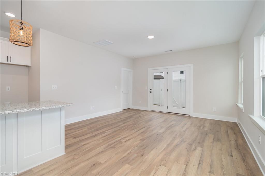 908 Cannon Crossing Circle