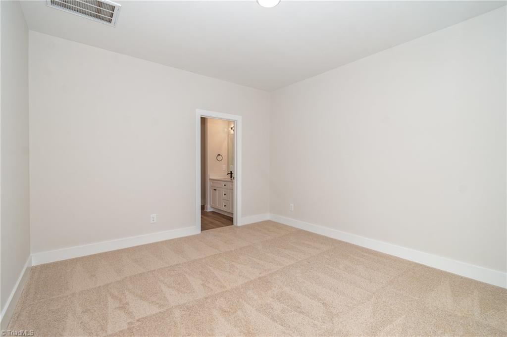 908 Cannon Crossing Circle