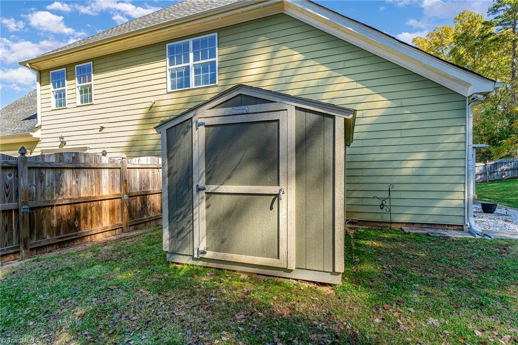 2360 Rockland Circle