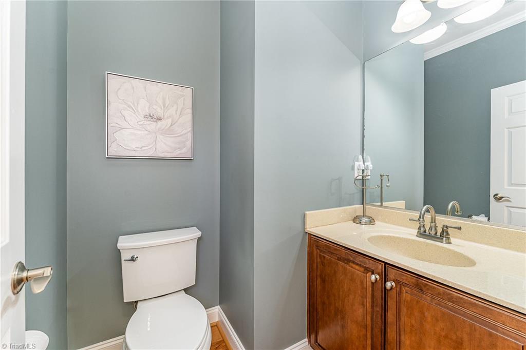 2360 Rockland Circle