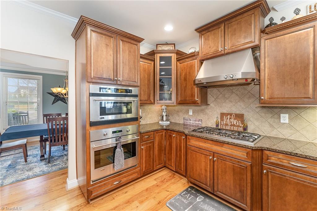 2360 Rockland Circle